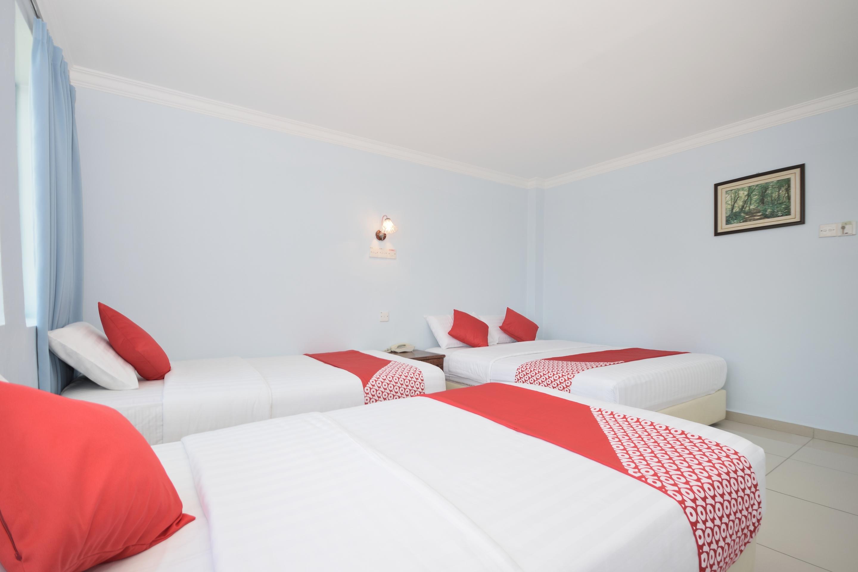 Super Oyo 969 Hotel Pantai View Лабуан Экстерьер фото