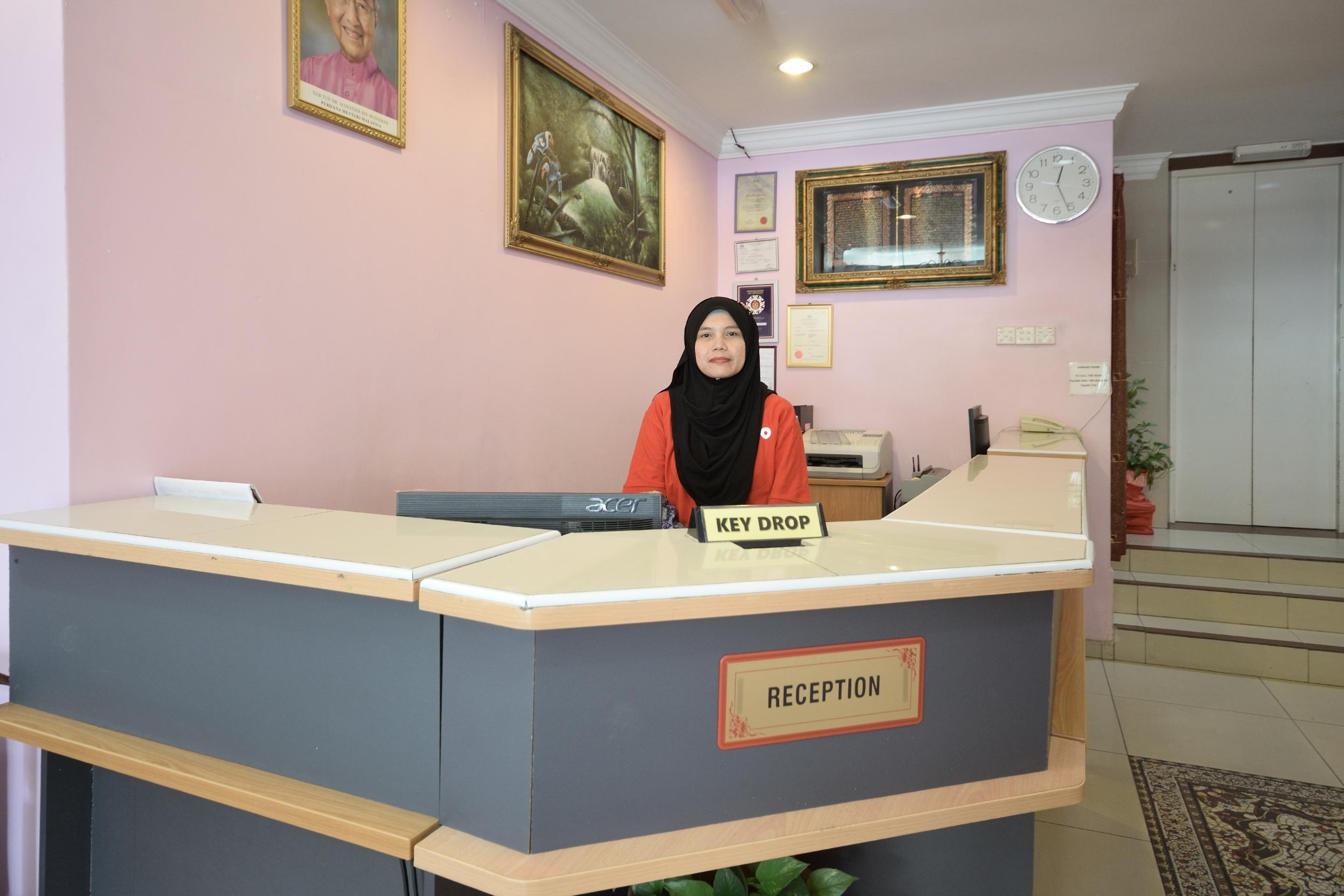 Super Oyo 969 Hotel Pantai View Лабуан Экстерьер фото